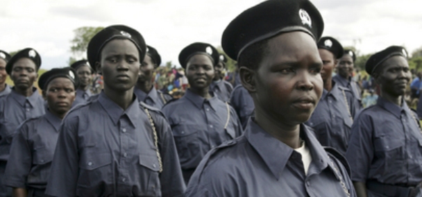A view of the graduation ceremony for 493 newly trained police officers, former Sudan People's Liberation Army (SPLA) soldiers, trained with the assistance of the United Nations Mission in Sudan (UNMIS). UN Photo/Tim McKulka
