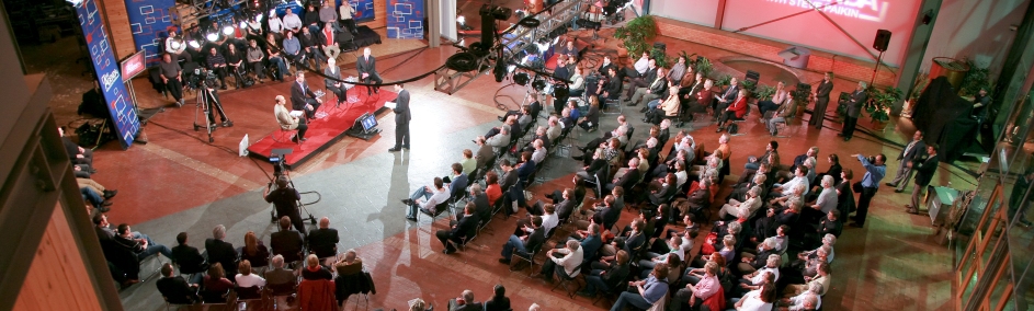 Members of the community attend a live event at the Centre for International Governance Innovation (Colleen Fitzpatrick photo)