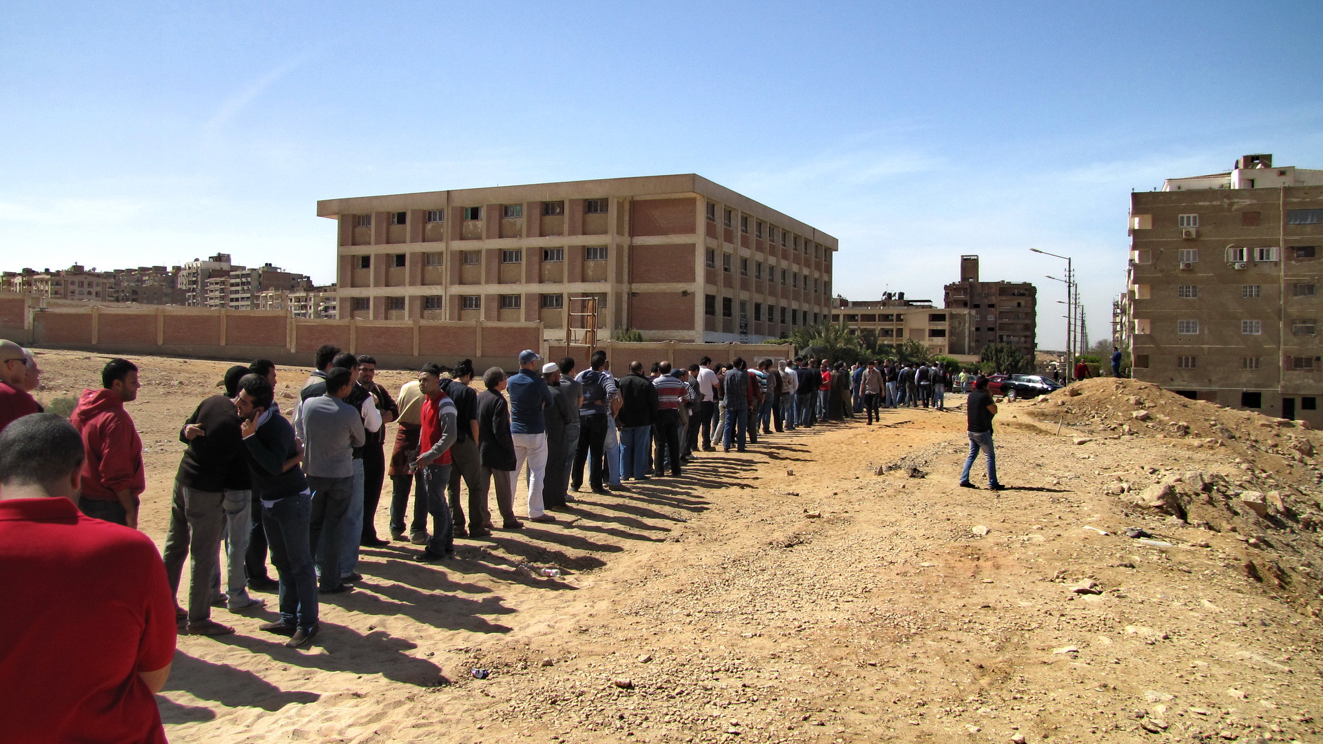 Egypt_referendum_line